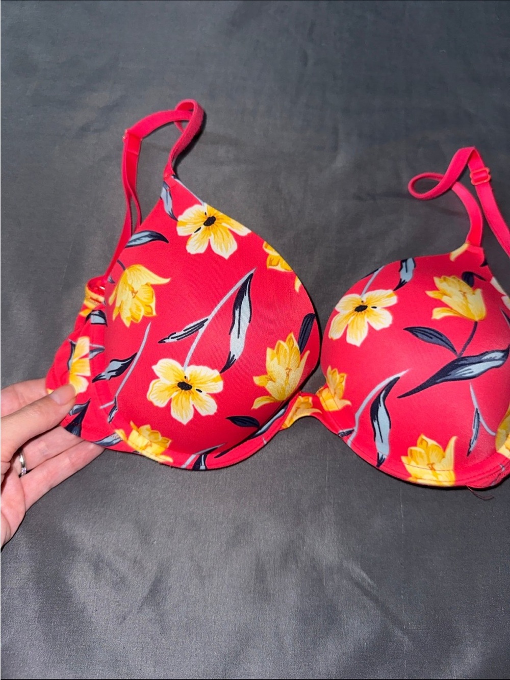 Victorias Secret PINK Yellow Floral Print Wear Everywhere Push Up Bra 32D